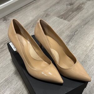 Banana Republic Beige Patent Leather Heels